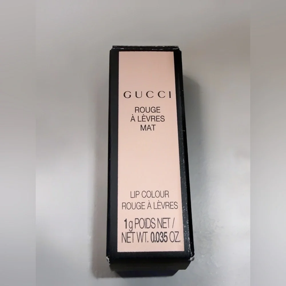 GUCCI Matte Lipstick 208 They Met in Argentina Rouge à Lèvres Mat Lipstick